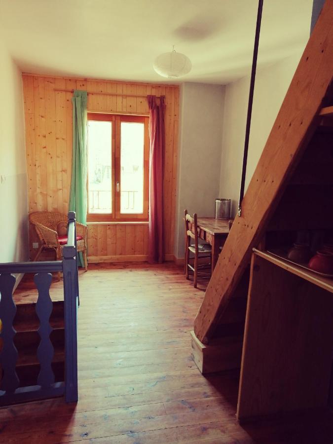File Dans Ta Chambre ! Le Monastier sur Gazeille エクステリア 写真
